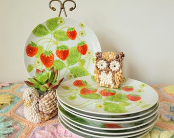 Vintage Mid Century Fujistone Berries 8493 Strawberry Dish Set