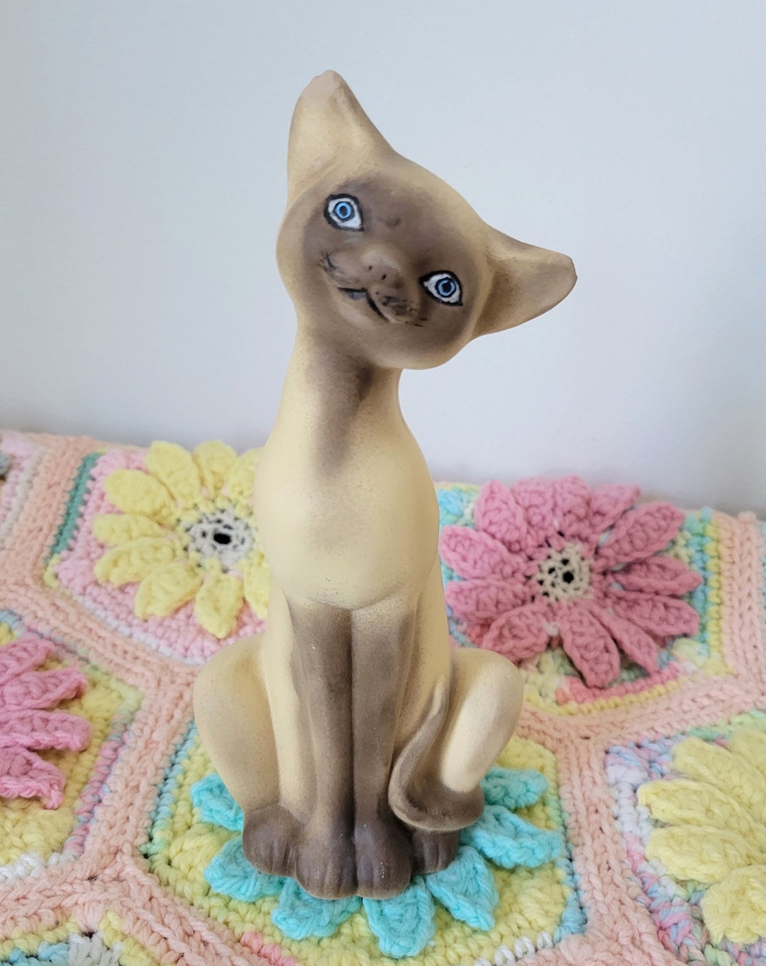 Tableau Brodé Crewel Vintage Années 70, Trois Chats Siamois