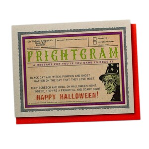 Tarjeta de Halloween nostálgica con diseño de bruja aterradora y estilo vintage. imagen 7