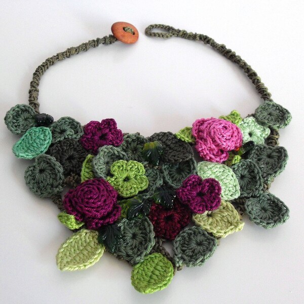 TUSCAN VINEYARD - Handknit Crochet Necklace