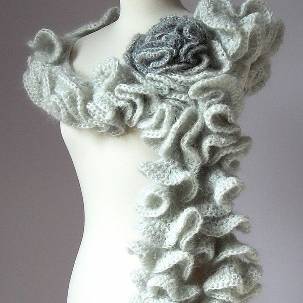 JOSEPHINE - Ruffled Scarf Knitting Mohair