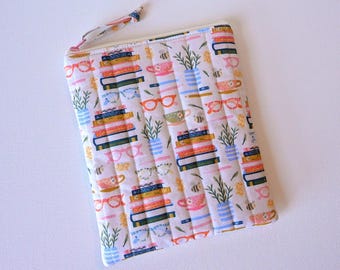 Book Lovers eReader Zipper Pouch, Quilted Padded Travel Essential, Gift for Her