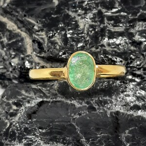 Natural Emerald Stone Unique Sterling Silver Ring - Handmade Gemstone Ring - Gift For Her Minimalist Ring - Silver Ring - Mother Day Ring
