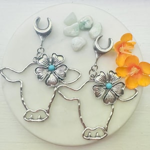 Dangle Gauges Plug Earrings Silver Cow Silhouette with Turquoise Gem Tunnels Hider Plugs Saddles Stretched Ear Jewelry 2g (6mm) - 1’’ (25mm)