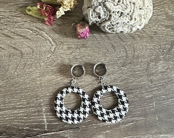 2g (6mm) - 1’’ (25mm) Black and White Houndstooth Round Hoop Dangle Plugs Gauges Tunnel/Earplugs Hider Plugs Earrings Saddles