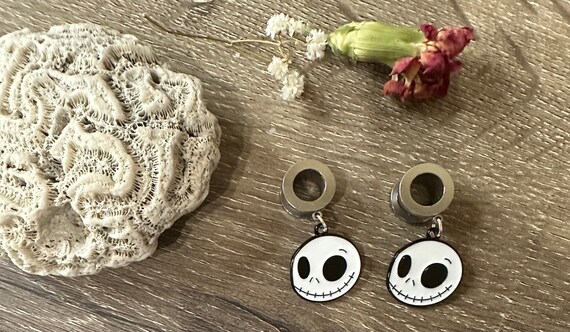 2g 6mm 1 25mm Silver or Gold Jack Skellington Nightmare Before Christmas Dangle Plugs Gauges Tunnel Plugs Earrings Etsy