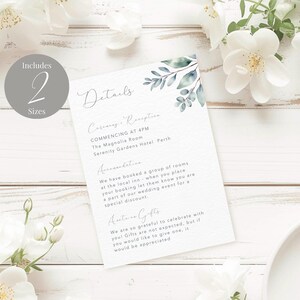 Könnte beinhalten: Eine Hochzeitskarte mit Details und einem Aquarelldesign aus blauen und grünen Blättern. Die Karte enthält Informationen über die Zeremonie und den Empfang, einschließlich Uhrzeit, Ort und Unterkunftsdetails. Der Text auf der Karte lautet: "Zeremonie & Empfang Beginn um 16:00 Uhr Der Magnolia Raum Serenity Gardens Hotel Perth Unterkunft Wir haben eine Gruppe von Zimmern im örtlichen Gasthaus gebucht - wenn Sie buchen, lassen Sie sie wissen, dass Sie Teil unserer Hochzeitsveranstaltung sind, um einen Sonderrabatt zu erhalten. Auterns Geschenke Wir sind so dankbar, mit Ihnen zu feiern! Geschenke werden nicht erwartet, aber wenn Sie ein Geschenk machen möchten, wird es geschätzt."