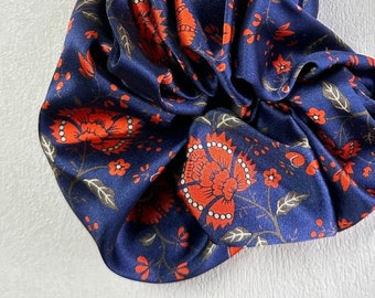 Elegant Silk Scrunchie, Hair Tie, Pure Silk, Oriental, Silk Gift, For Her, Only One Available