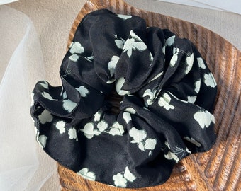 100% Mulberry Silk Scrunchie | Gentle Hair Tie | Pure Silk Accessory | Unique Gift | For Her | Monochrome Elegance Luxury Hair Accessory