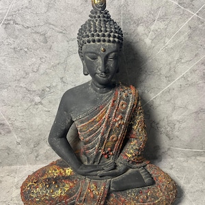 Resin Buddha Statue – Seated Meditation Figure Home Decoration