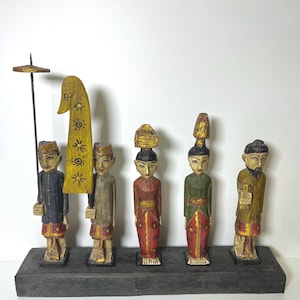 Balinese Harmony – Wooden People Figure Décor | Hand-Carved Cultural Art from Bali