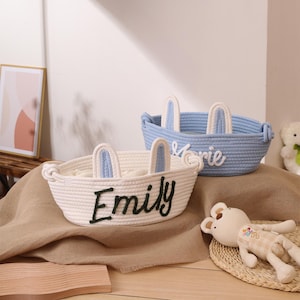 Babyparty-Geschenkkorb, benutzerdefinierte Babypartykorb mit Stickereiname, Babyspielzeugkorb, Baumwollseilkorb, Neugeborenen-Kinderzimmergeschenk