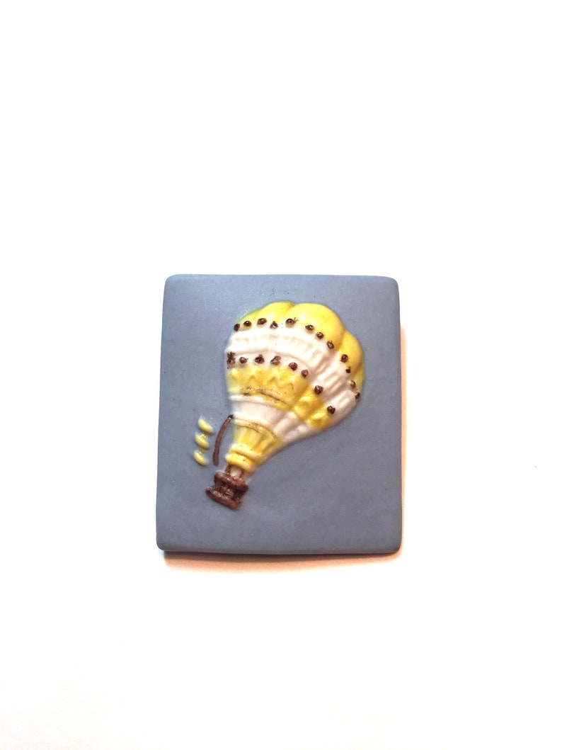 signed Shirley \u201885 Hot air ballon transportation vintage four color Jasperware button Shirley Shaw