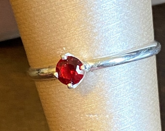 JULY birthstone ring 4mm prong set brilliant red in 925 Sterling Silver -USA by me- SPECIAL - Minimal Passion Wedding Bridesmaid Gift