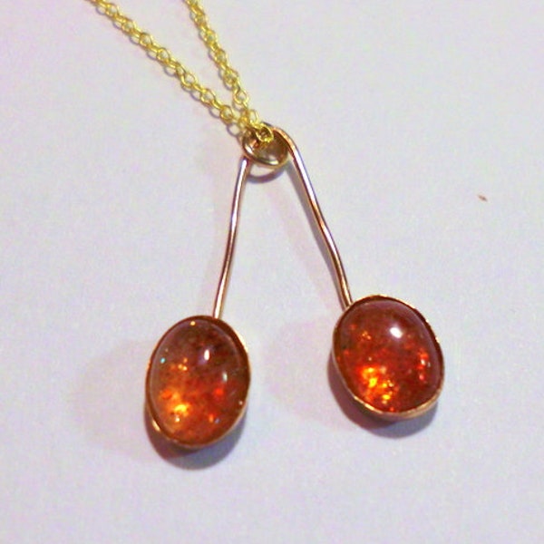 Sunstone pendant necklace - 14k/20 Gold Filled- Eco-friendly 8x6mm orange Sunstones w dainty little gold filled chain -Handmade in USA by me