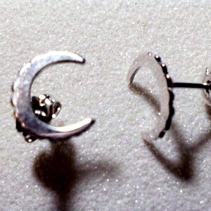 Minimal Earrings silver studs post  crescent scallops  8x9mm. solid .925 sterling silver- recycled sources -Da Vinci's Last -USA -3 days