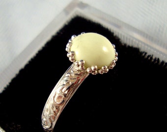Pale yellow Lemon Chrysoprase ring- .925 sterling silver - reclaimed recycled silver 3.5 Fancy - 6mm stone - custom made in your size