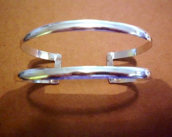 Double Cuff Bracelet Minimal Sterling Everyday -Comfortable wide, hammered/smooth, solid 925 silver-split/open -Custom made Wrist length