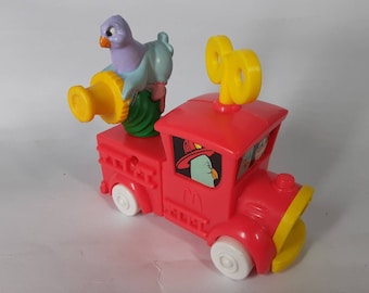 Vintage Animaniacs Goodfeathers Fire Truck toy