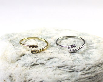 Overlapping Ring, Dainty Stacking Ring, Minimalist Ring, Tiny CZ Ring, Minimalist Ring, Simple Diamond Ring