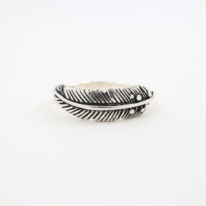 Sterling Silver Angles Feather Ring, Handmade Feather Ring, Vintage Leaf Ring, Burnished Silver Ring, Statement Ring