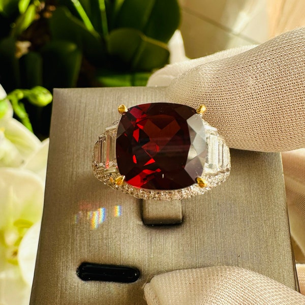 TOP quality Garnet Ring 18K white gold ring