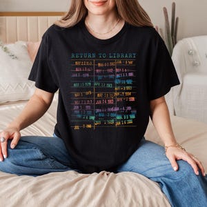 Shirt bibliotheekretourkaart – Nostalgisch T-shirt boekenliefhebber, T-shirt literaire stijl, leuk bibliothecariscadeau, kleding bibliotheekcultuur