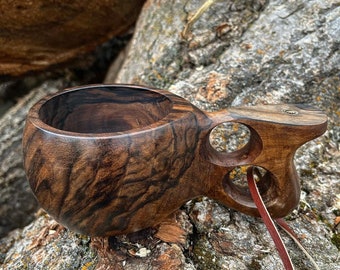 Hand-Carved Walnut Kuksa Cup: Traditional Scandinavian Bushcraft