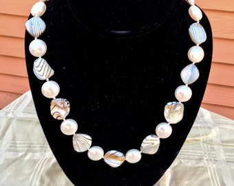 Black and White Pearly Shell necklace