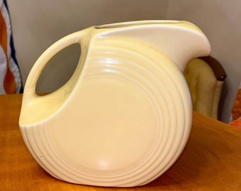 Vintage Fiesta Disc Pitcher (Large / Yellow)