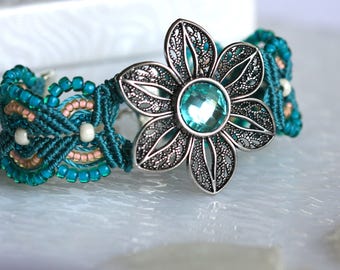 Auqa Flower Micro Macrame Bracelet B-0054