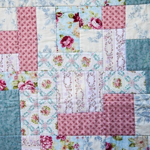 Shabby Chic Country Cottage Quilt by MadeMarion image 3