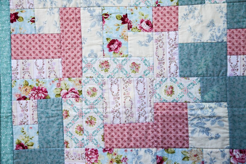 Shabby Chic Country Cottage Quilt by MadeMarion image 3