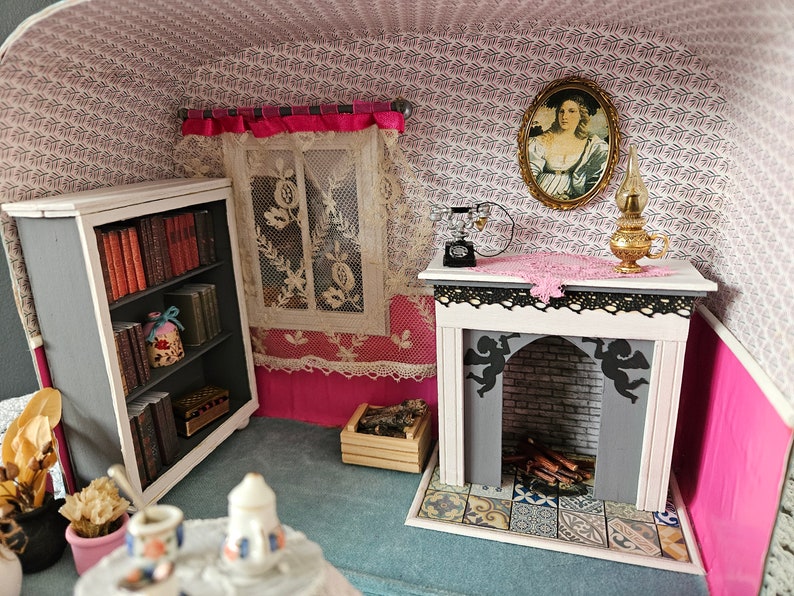 Salon miniature dans une valisette image 5