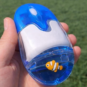 Souris sans fil Aqua Mouse Clownfish à double mode avec lumières LED, style rétro Frutiger Aero