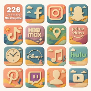 Puede incluir: Un conjunto de 12 diseños de iconos de aplicaciones en una paleta de colores pastel macaron. Cada icono presenta un diseño único, incluyendo logotipos de redes sociales, servicios de streaming y otros símbolos de aplicaciones. El texto "226 APP ICONS! Macaron pastel" se muestra en la parte superior.