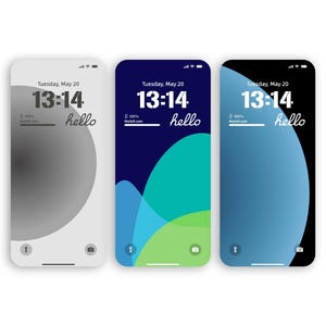 Op de afbeelding: Drie verschillende telefoon schermmocups met een digitale klok die 13:14 weergeeft en de tekst "Dinsdag 20 mei" en "hello". De eerste mockup heeft een grijze verloopachtergrond, de tweede heeft een blauwe, groene en witte verloopachtergrond en de derde heeft een blauwe en zwarte verloopachtergrond.