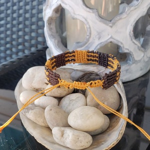 SALE Mens adjustable macrame bracelet image 3