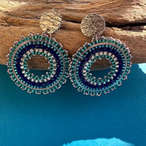 Hand-threaded pearl earrings, traditional costume jewelry, dirndl earrings, made of Miyuki beads