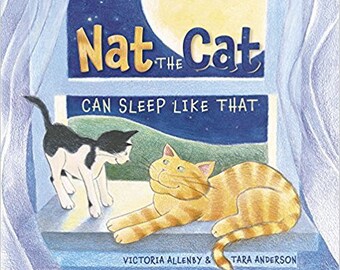 Nat The Cat puede dormir así