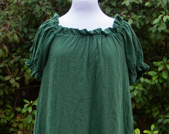 Hunter Green Gauze Chemise with Short Sleeves, Renaissance Shift, Womens Halloween Costume, Cotton Peasant Blouse, Ren Faire Garb, SCA LARP