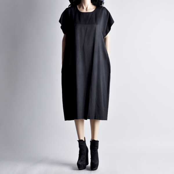 black minimalist oversized sack dress / s / m / l