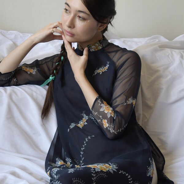 2721d / sheer chiffon floral print aodai dress / asian high slit dress / m