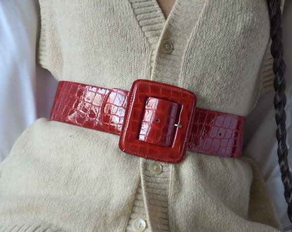 2625a / red croc embossed patent leather belt / s