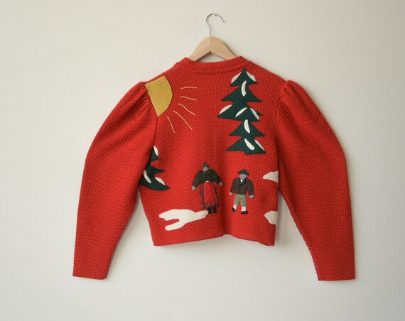 5902t / red wool puff sleeve patchwork scene sweat