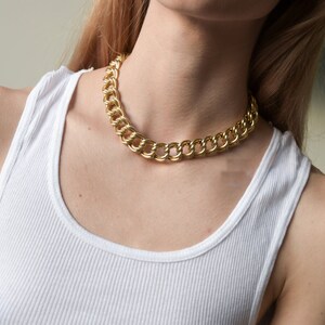 2335a / chunky chain link collar necklace image 2