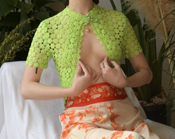 5684t / lime green cropped crochet cardigan sweate