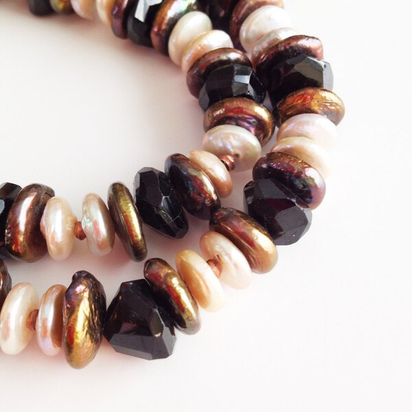 Coin pearl and onyx necklace