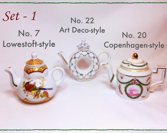 Vintage Miniature teapots - Set of 3 *free shipping*