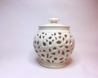 Casa Domani Chantilly Porcelain Sugar Pot *free shipping*